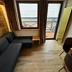 Studio-zlota Jaskinia Z Widokiem Na Tatry I Tarasem Appartement