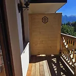 Studio-zlota Jaskinia Z Widokiem Na Tatry I Tarasem Appartement